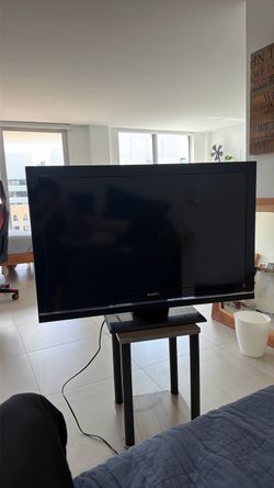 Sony BRAVIA 40” Full HD 1080p LCD TV – 40 Inch