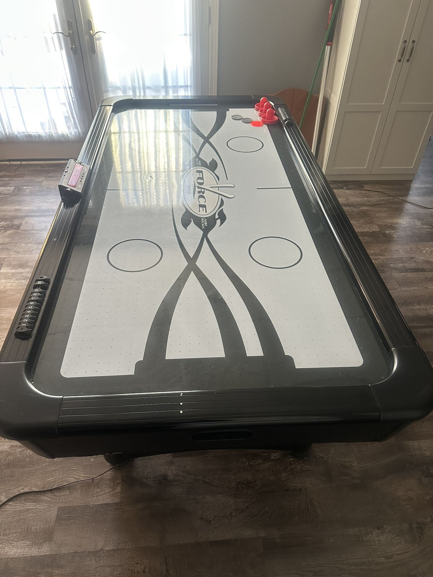 Air Hockey Table