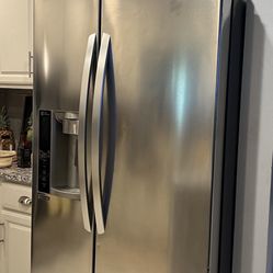 LG Fridge 