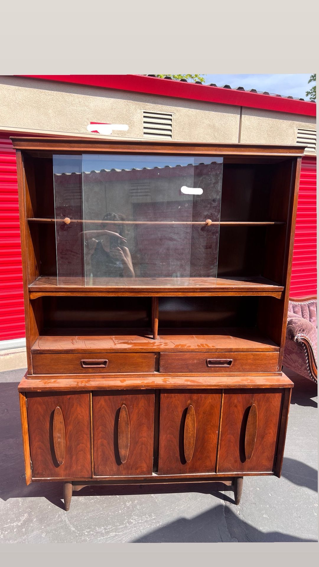 Garrison Vintage Mid-Century Modern Hutch/China Cabinet