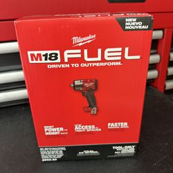 MILWAUKEE M18 FUEL Gen-2 18V Lithium-Ion Brushless Cordless Mid Torque 1/2 in. Impact Wrench