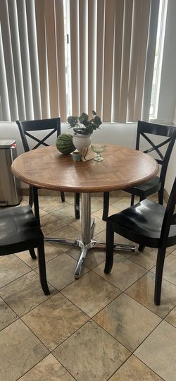 Antique Dining Table & Chairs