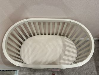 Pottery barn oval crib sale