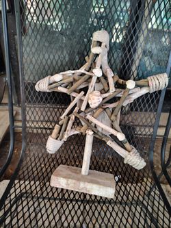 Driftwood & Seashells Nautical Starfish