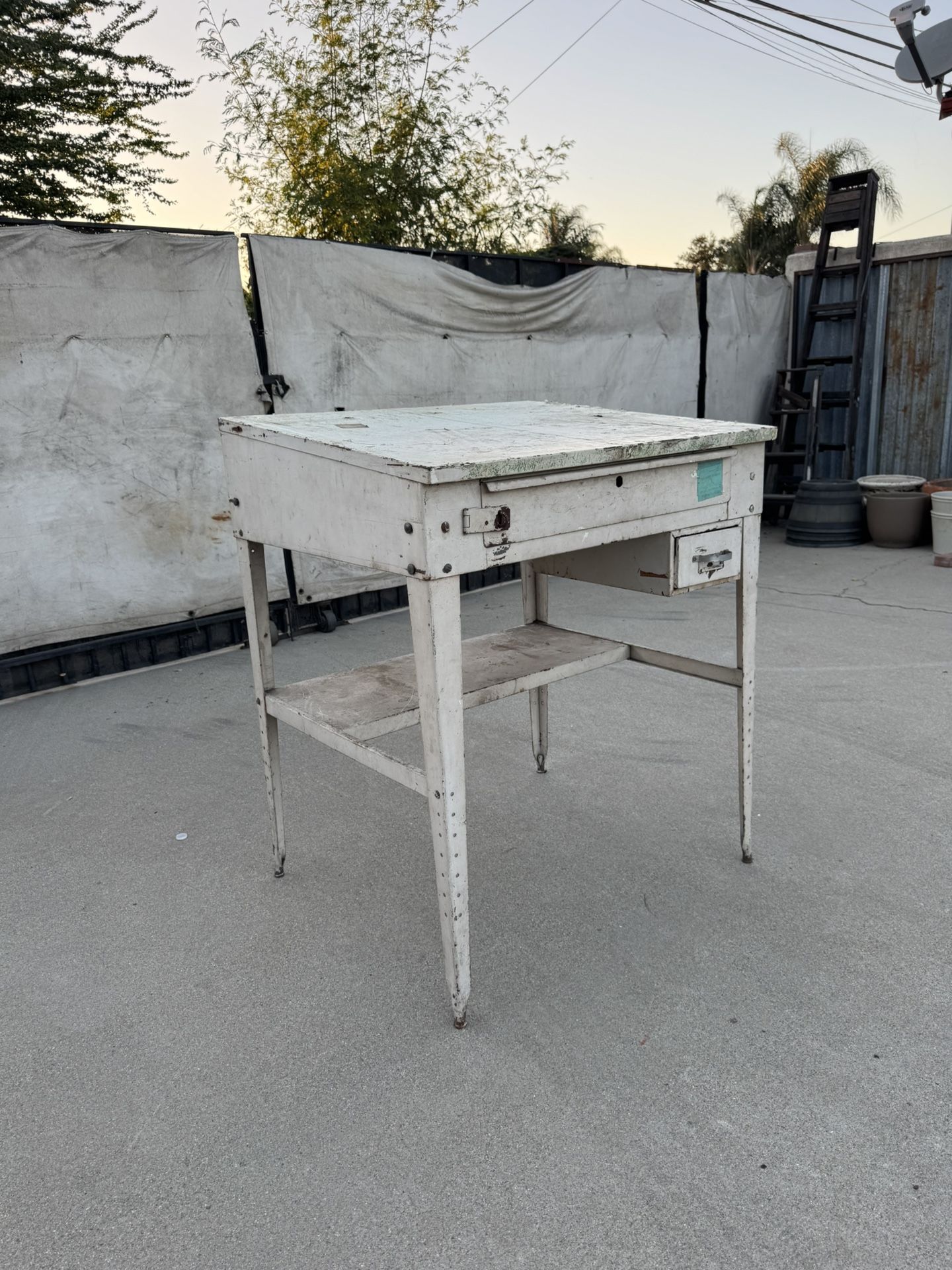 Metal Desk ( Forman Desk)