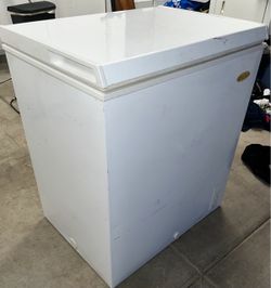 Deep freezer