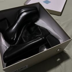 Black Knee High Boots 