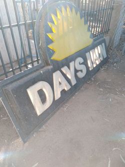 Days Inn sign