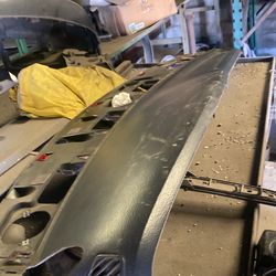 03-05 Ram 1500 Dash  Original No Cracks 