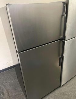 Stainless Steel Top Mount Fridge with IceMaker