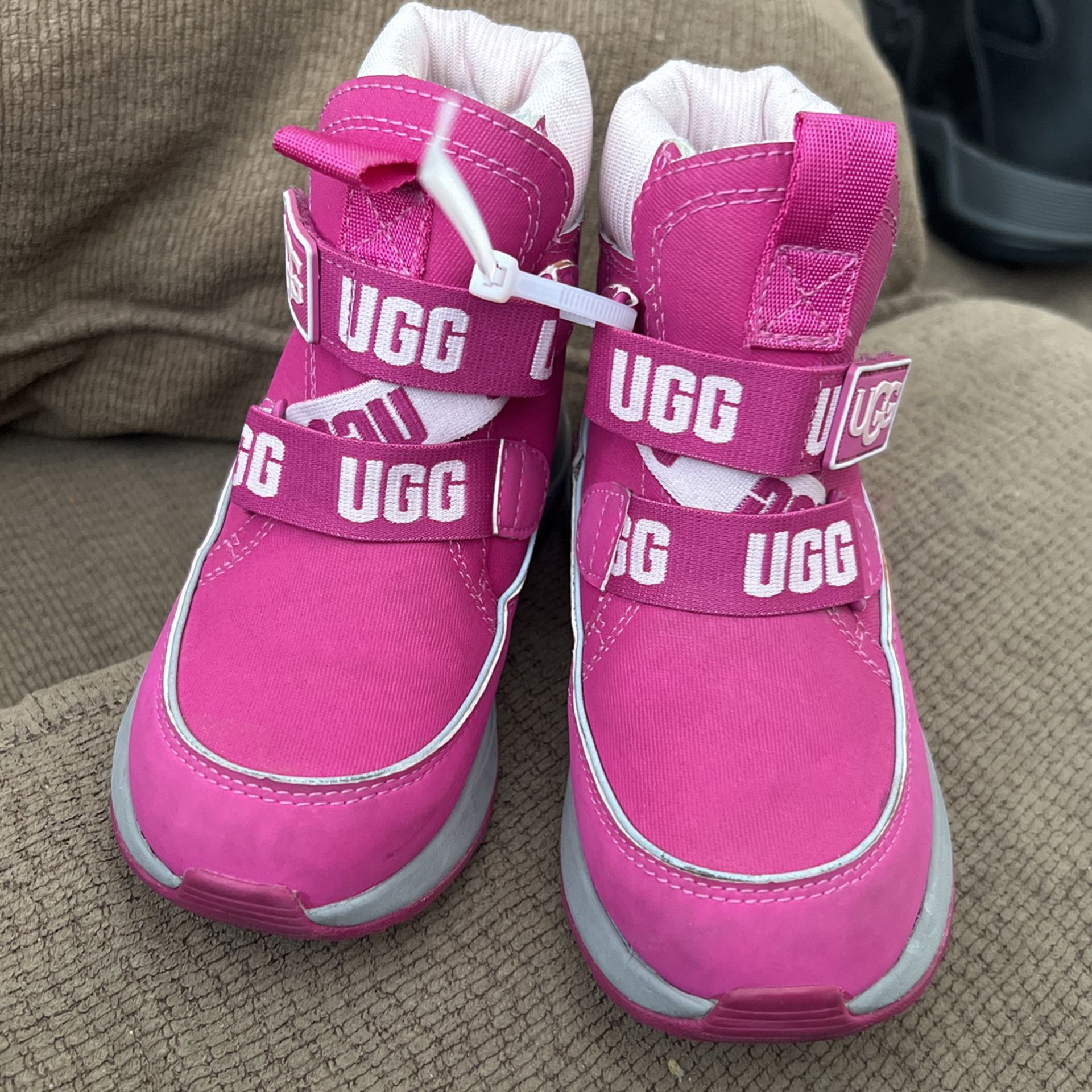 in great Condition. ugg Boots For Kids