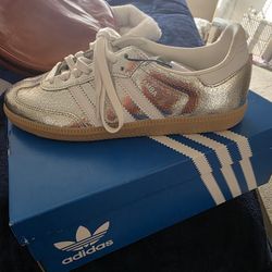 Adidas 7.5