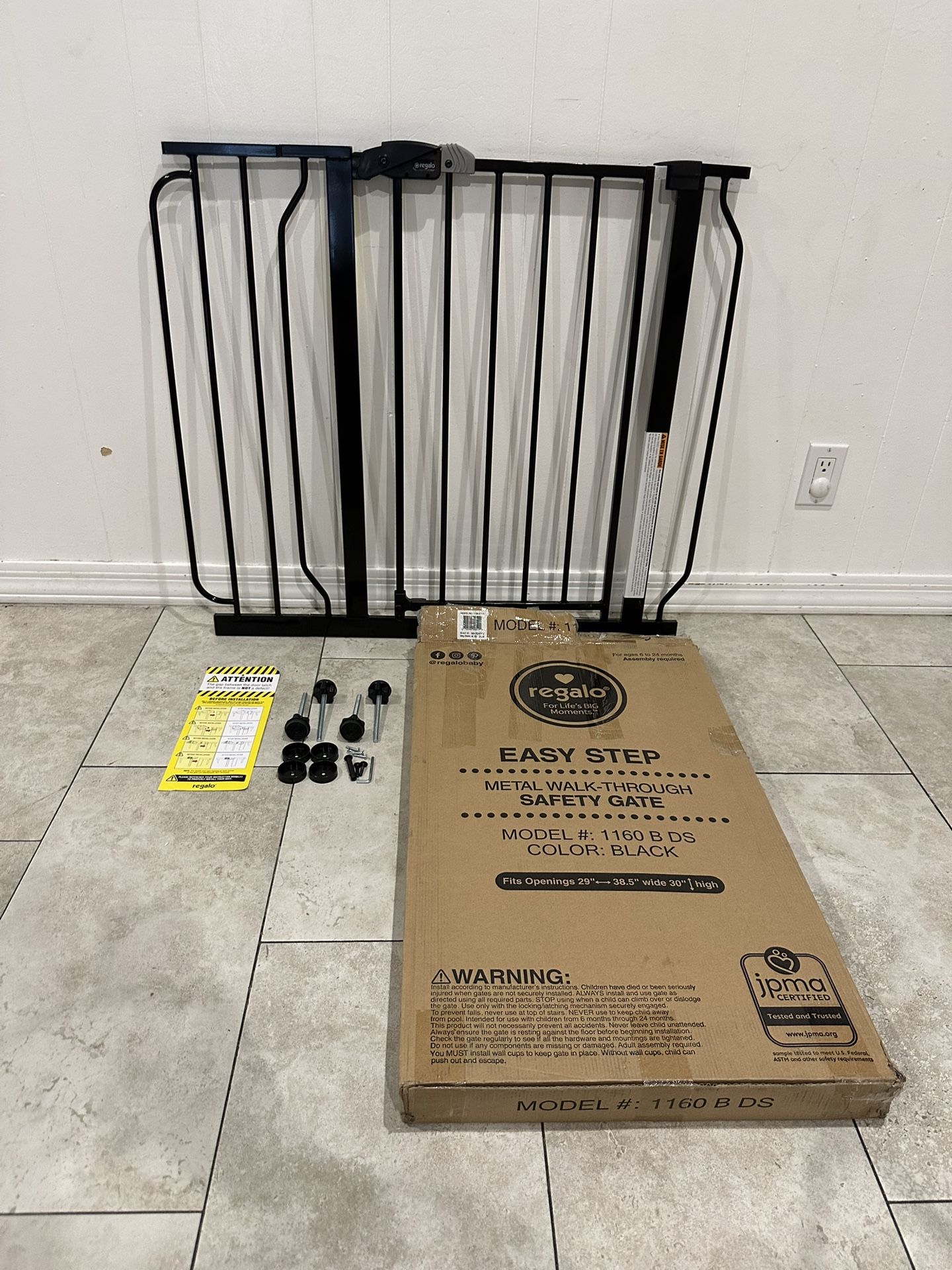 Wide Adjustable Pet Gate / Safety Gate - Fits Openings 29” - 38.5”