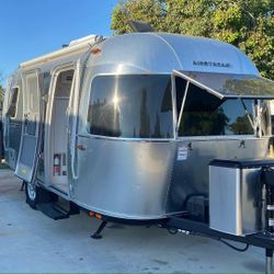 2024 Airstream Bambi 19’