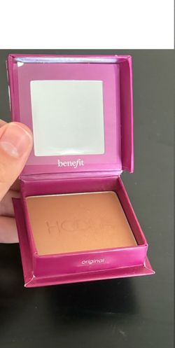 Hoola Matte Powder Bronzer