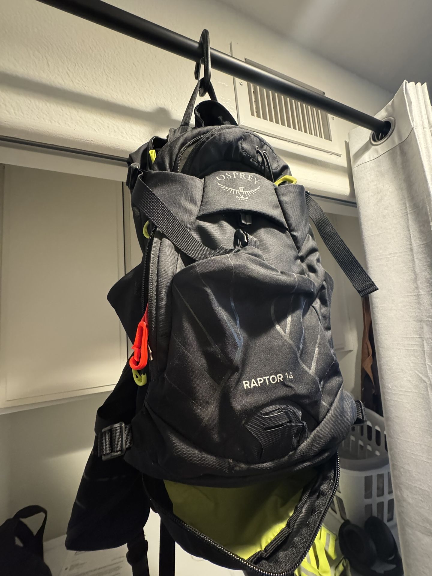 Osprey Raptor 14 hydration pack