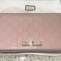 Rosie Pink Gucci Authentic Chain Shoulder Bag