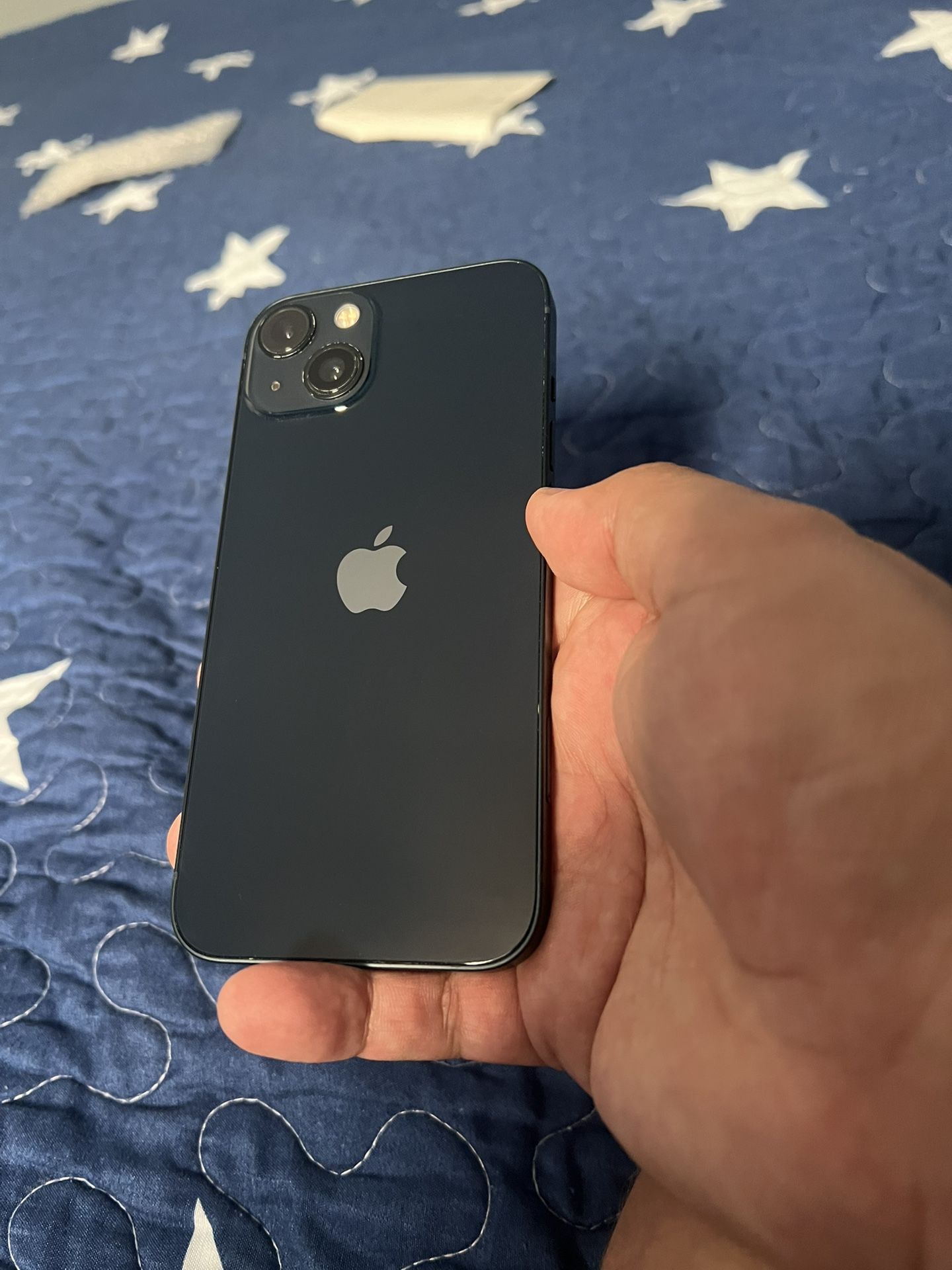 Iphone 13 128GB Unlocked Great Condition (price Is Firm)