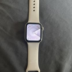 Apple Watch SE 2nd Gen (2022)