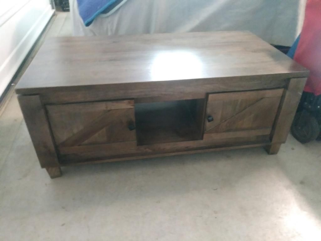 Coffee table with storage