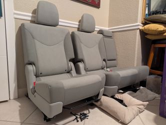 Prius V Back Seats