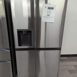 LG 27 Cu.Ft. Side X Side Refrigerator W/ Door Cooling, Ice And Water,Fingerprint Proof