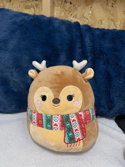 Small Christmas Squishmellow