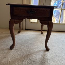 Side Tables Set Of 3 For  50$