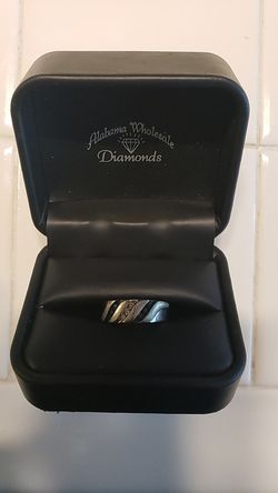 Silver and onyx men ring