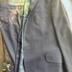 Men’s Kenneth Cole Slim Suit – Deep Plum – Size 42 – $120