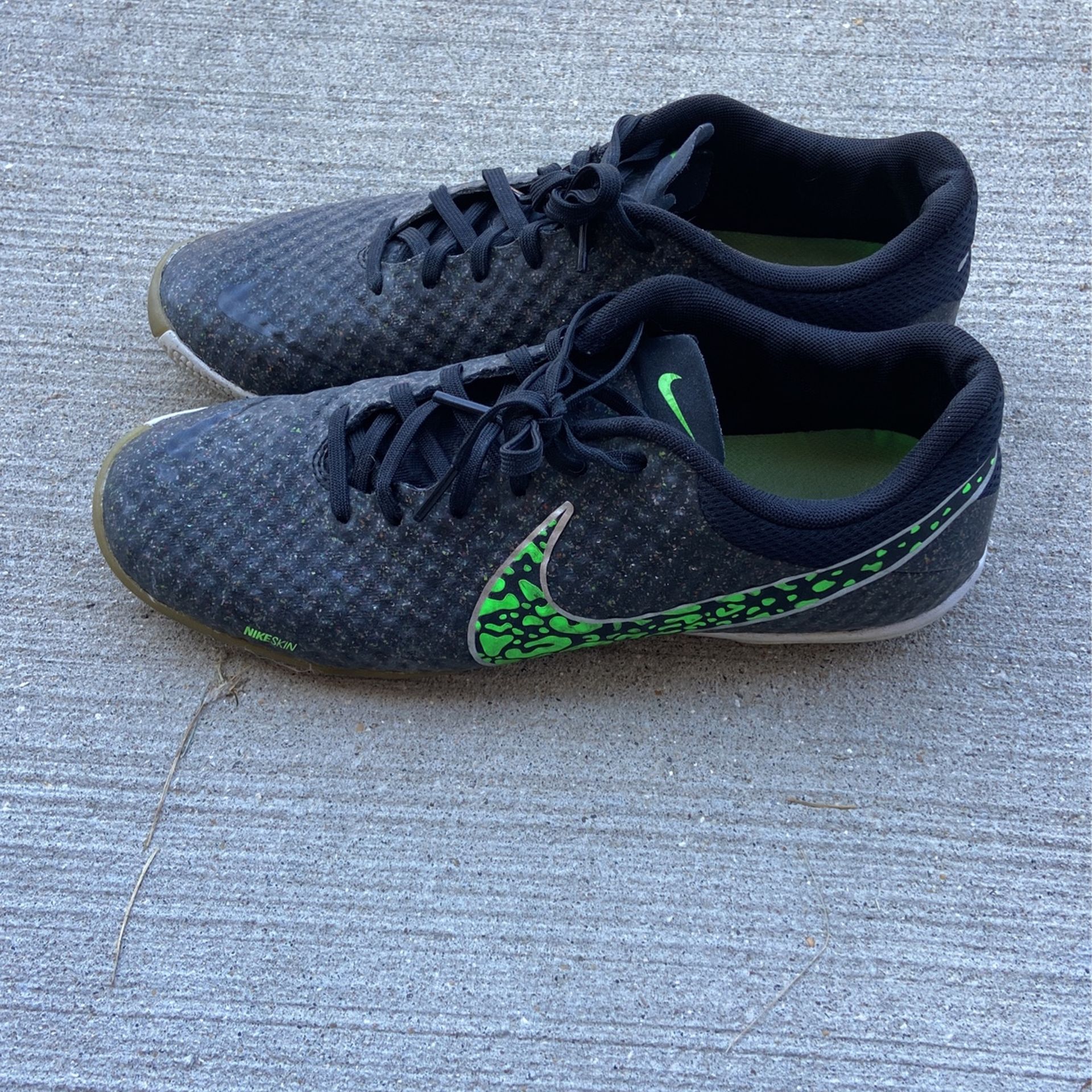 Indoor Turf Soccer Shoes