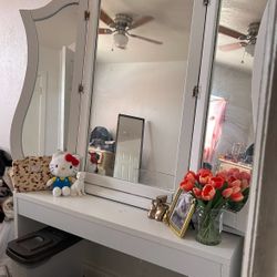 Antique Mirror NEED GONE ASAP