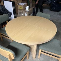 Dinning Table 