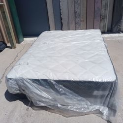 Queen mattress and box spring