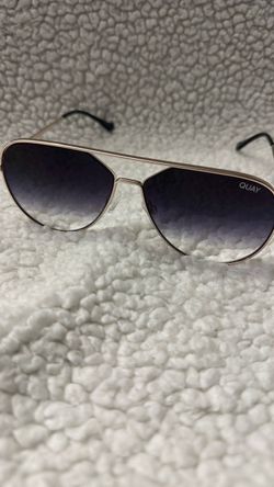 Quay Sunglasses, Hold Please, Brand New