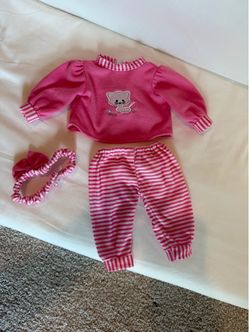 Doll Pajama Set with Cat Appliqué extra outfits