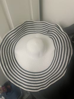 Large Jumbo Beach Hat