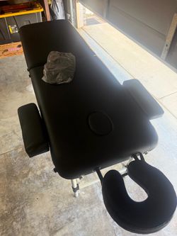 Black Portable Massage Table with Accessories