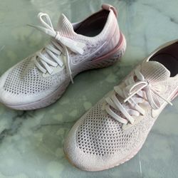 New! Nike Women Shoe Size : 6.5 