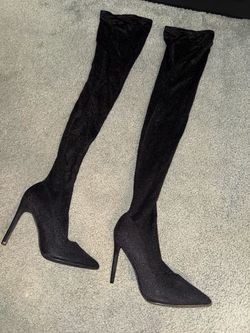 Brand new Liliana Knitted Stiletto Long Boots in black (size 8)