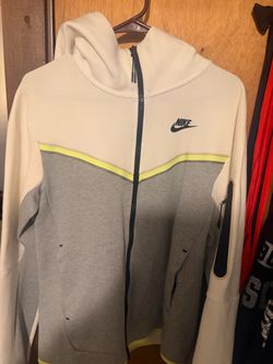 NIKE TECHS