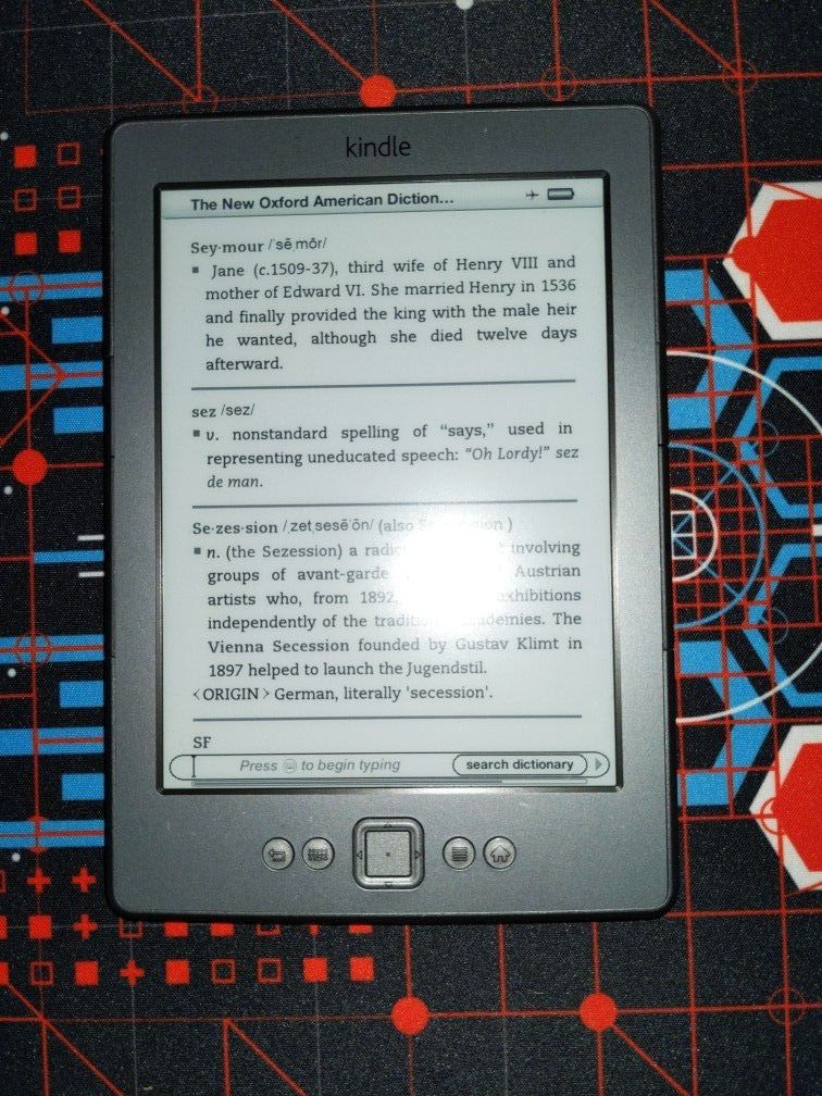 Kindle D01100