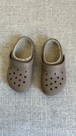Crocs size 1