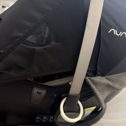 Nuna Pipa Car seat 