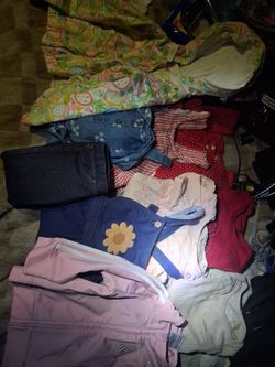 Baby Girl Size 18 Months Assorted Clothing Items Bundle....