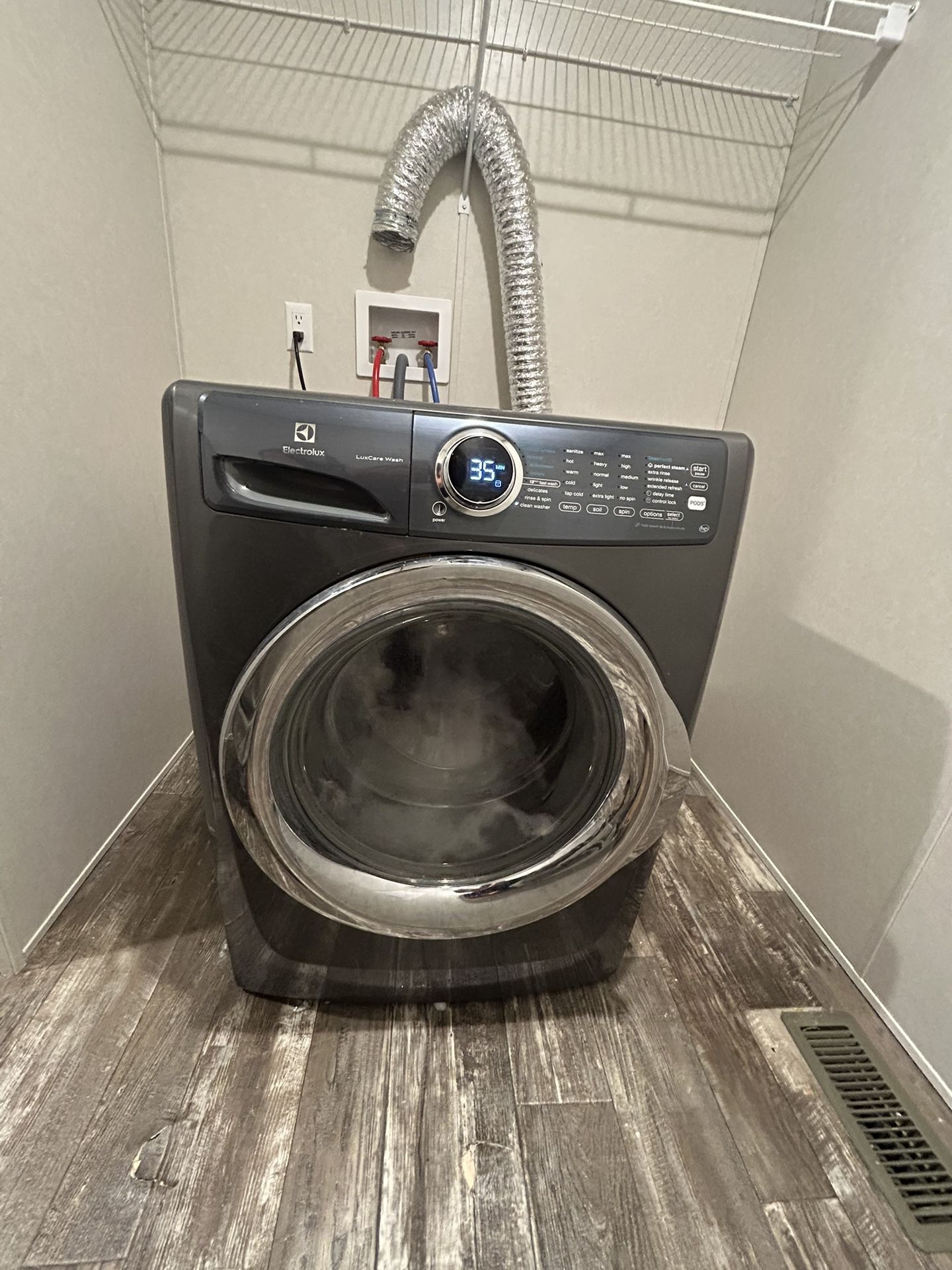 27 in. 4.5 cu.ft. HE Front Load Washer with LuxCare Wash System 20-minutes Fast Wash, ENERGY STAR