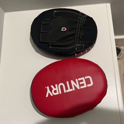 Century BRAVE Punch Mitt