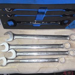 Snap-On 20,21,22,24 Wrench Set And Cornwell 3 Piece 120-Tooth Metric Ratcheting Combination Wrench Set