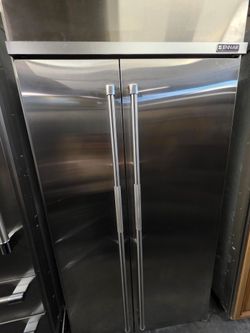42" JENN AIR BUILT IN STAINLESS STEEL REFRIGERATOR