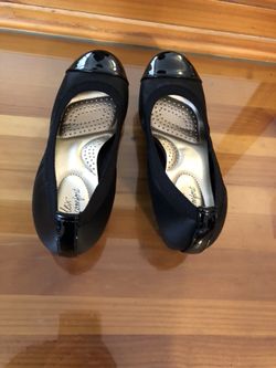 Women size 6 pumps